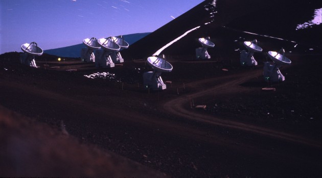 Timelapse photo of the Submillimeter Array on Mauna Kea (Photo by Nimesh Patel)