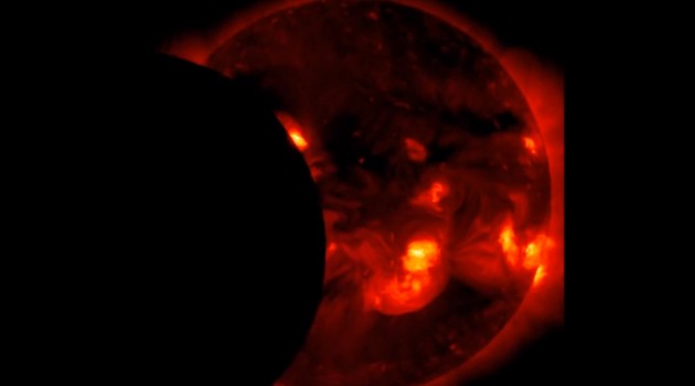 X-ray image of the solar eclipse observed, on Nov. 3, 2013. (Photo: NASA/Hinode)